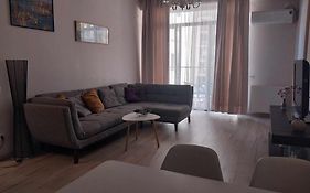 Sol'S M2 White Modern Apartments